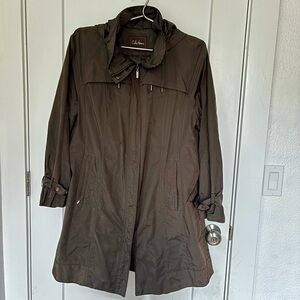 Cole Haan Brown Rainshell - Size XL